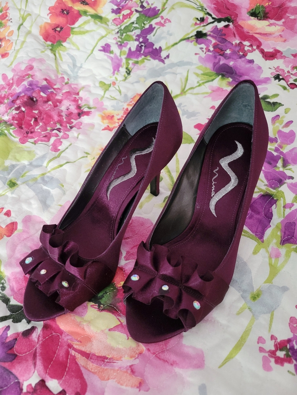 NIB Plum Satin Pumps